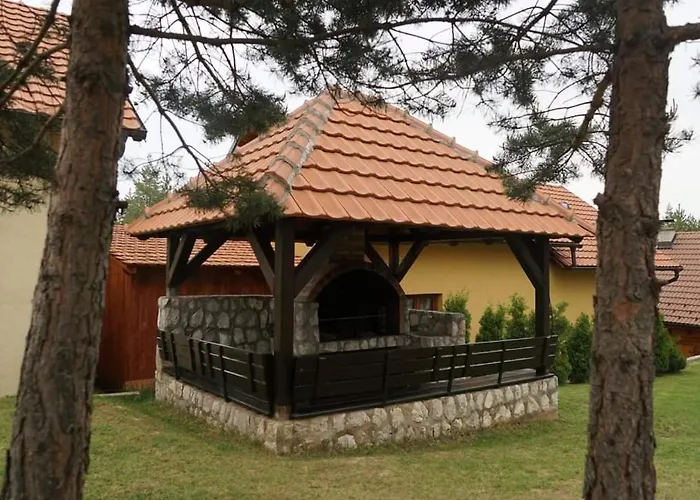 Apartment Tara Malesevic - 1 Kaludjerske Bare