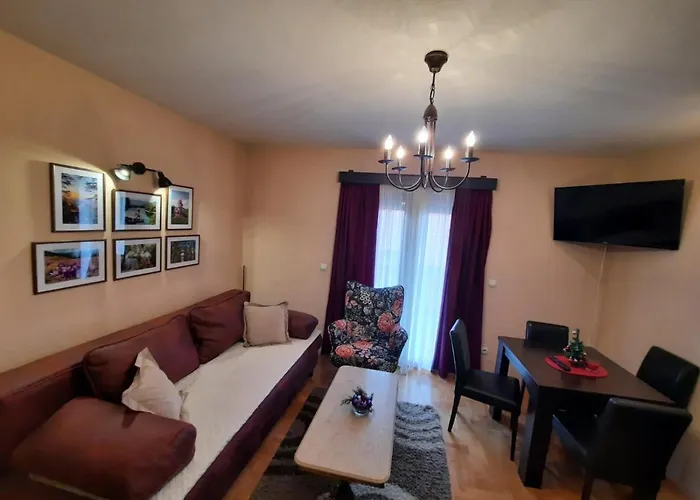 Tara Malesevic - 1 Kaludjerske Bare