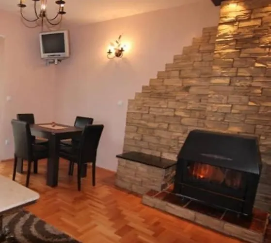 Apartment Tara Malesevic - 1 *